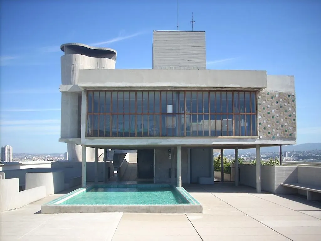 Hotel Le Corbusier Marseille 3*,